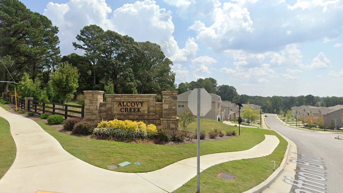 Alcovy Creek residential community entrance